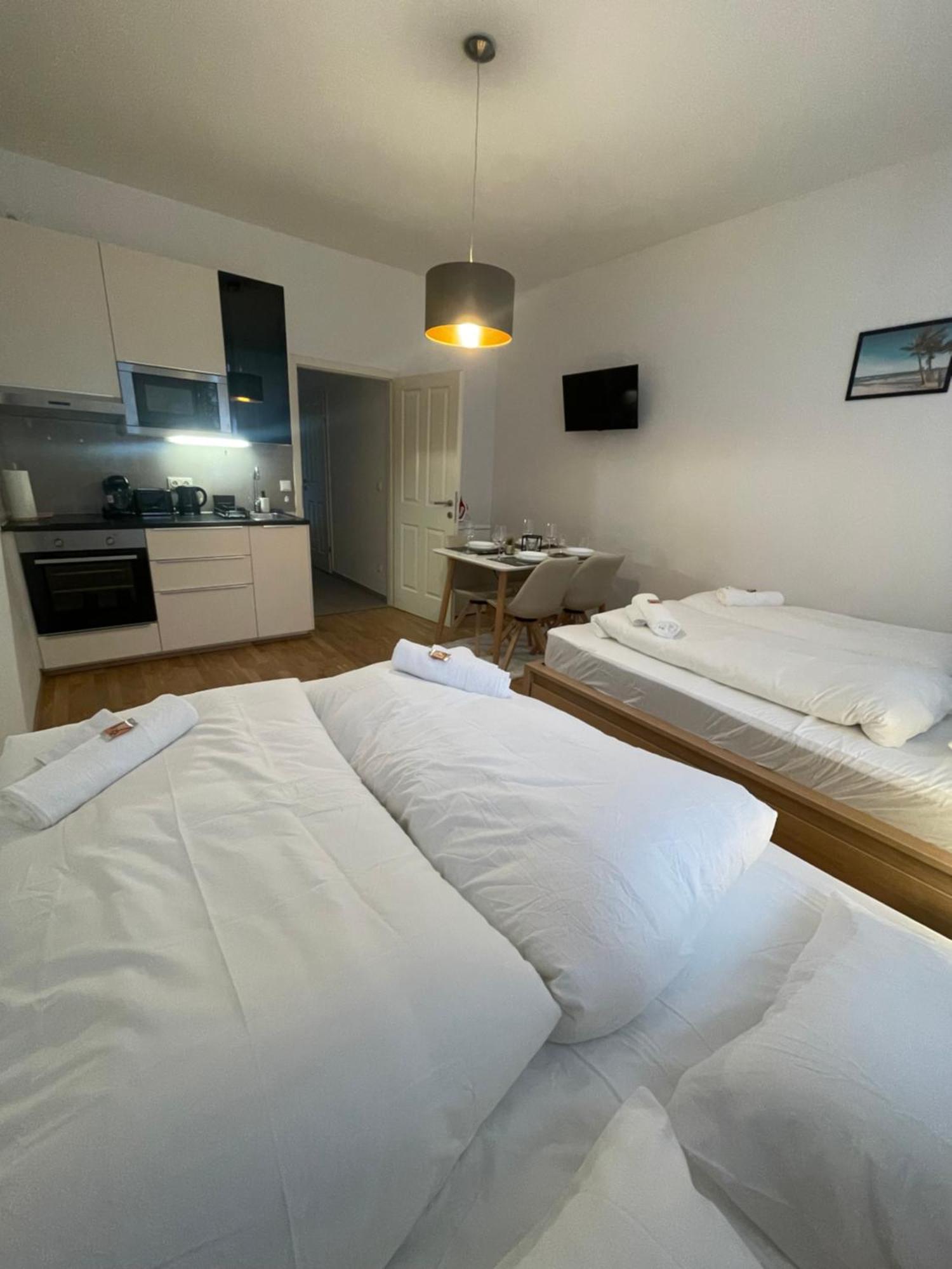 Cozy 5-Person Apartment In Vienna 6 Exterior foto